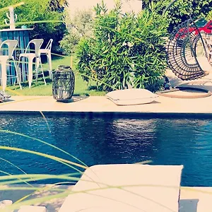 D'hotes Les Garcons Bed & Breakfast